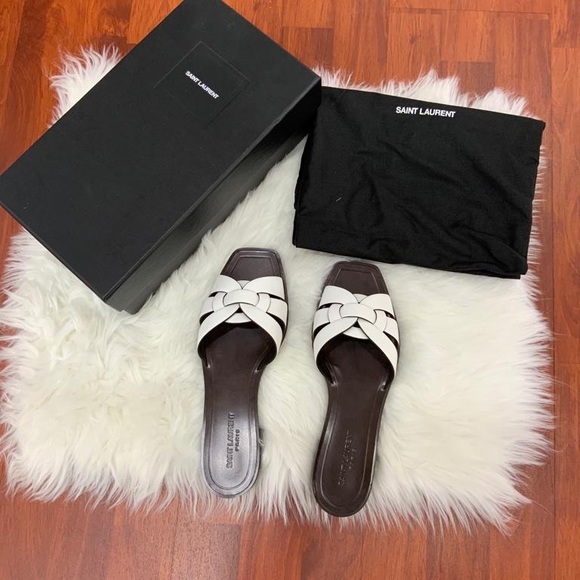 ❗️SOLD❗️Saint Laurent Tribute Flat Sandals - Picture 5 of 6
